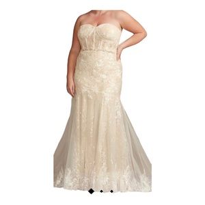 Melissa Sweet Wedding Gown size 20W